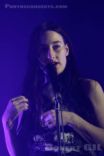 ZOLA JESUS - 2017-11-08 - PARIS - Point Ephemere - 